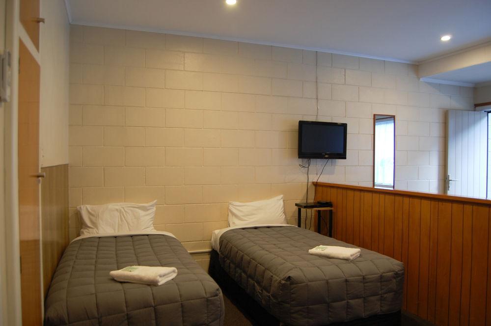 Abba Court Motel Queenstown Exterior photo