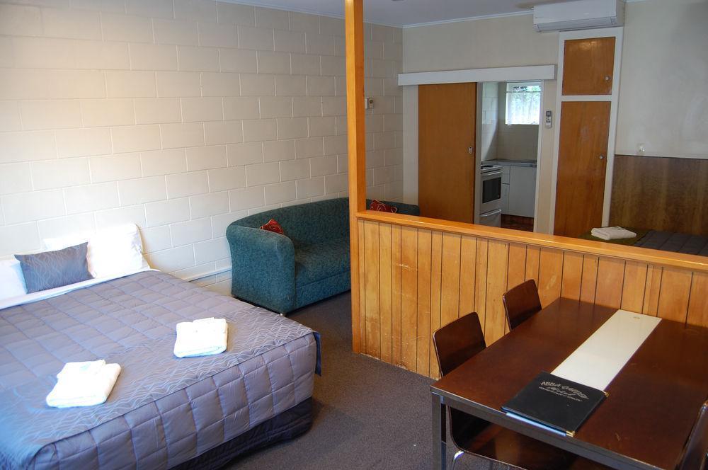 Abba Court Motel Queenstown Exterior photo