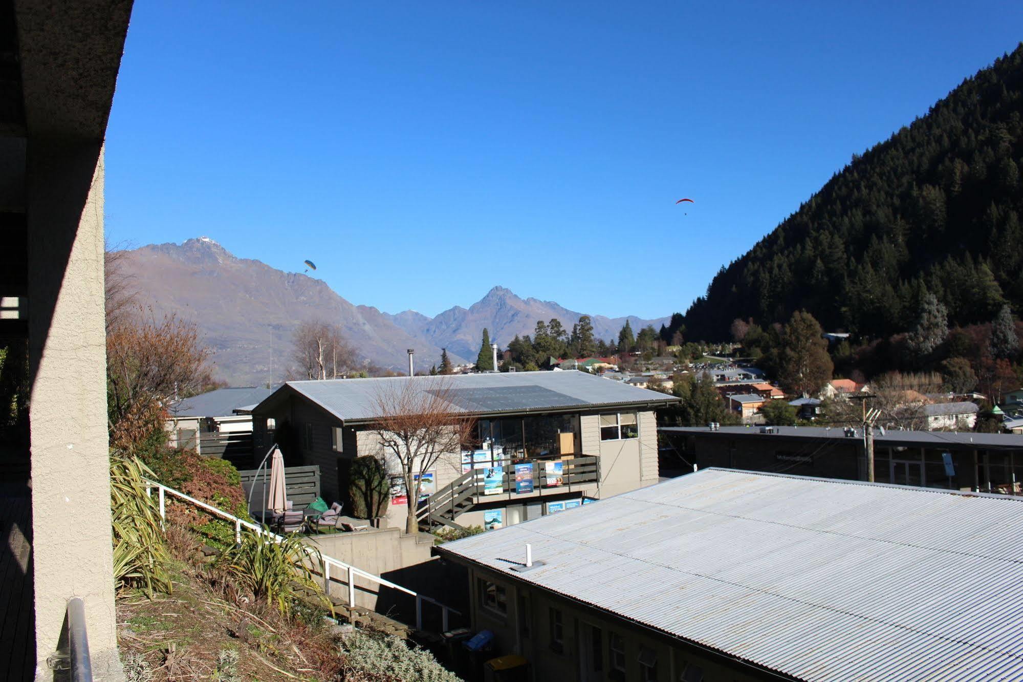 Abba Court Motel Queenstown Exterior photo