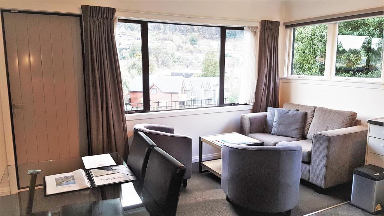 Abba Court Motel Queenstown Room photo